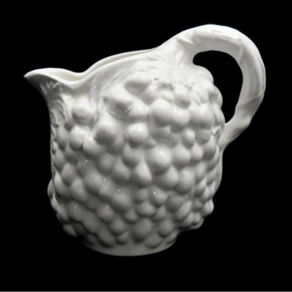 Pier 1 Pitcher White Ceramic Embossed Grapes and Leaves Made in Italy - Picture 4 of 8